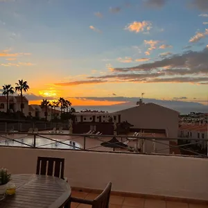 apartamento-adela-costa-adeje.tenerifehoteles.net/